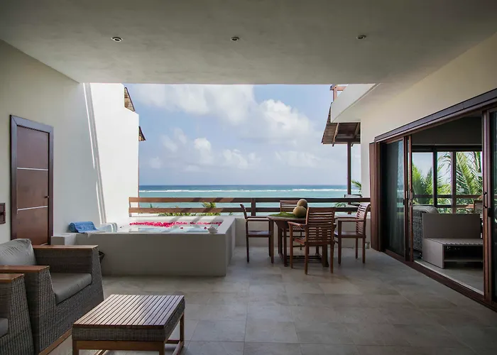Jashita Hotel (Adults Only) 5*