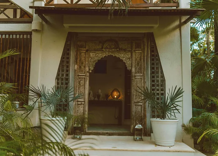 Jashita Hotel (Adults Only) 5*